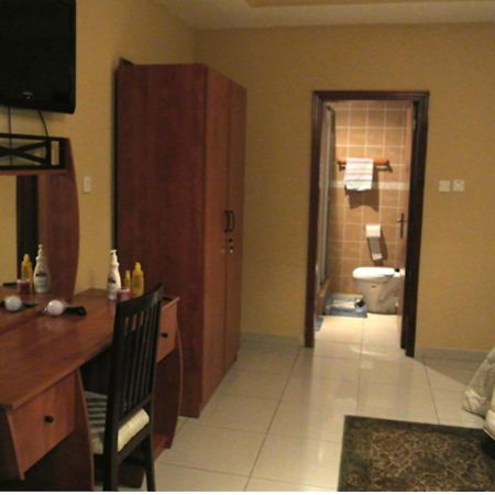La Playa Suites Lagos Exterior photo