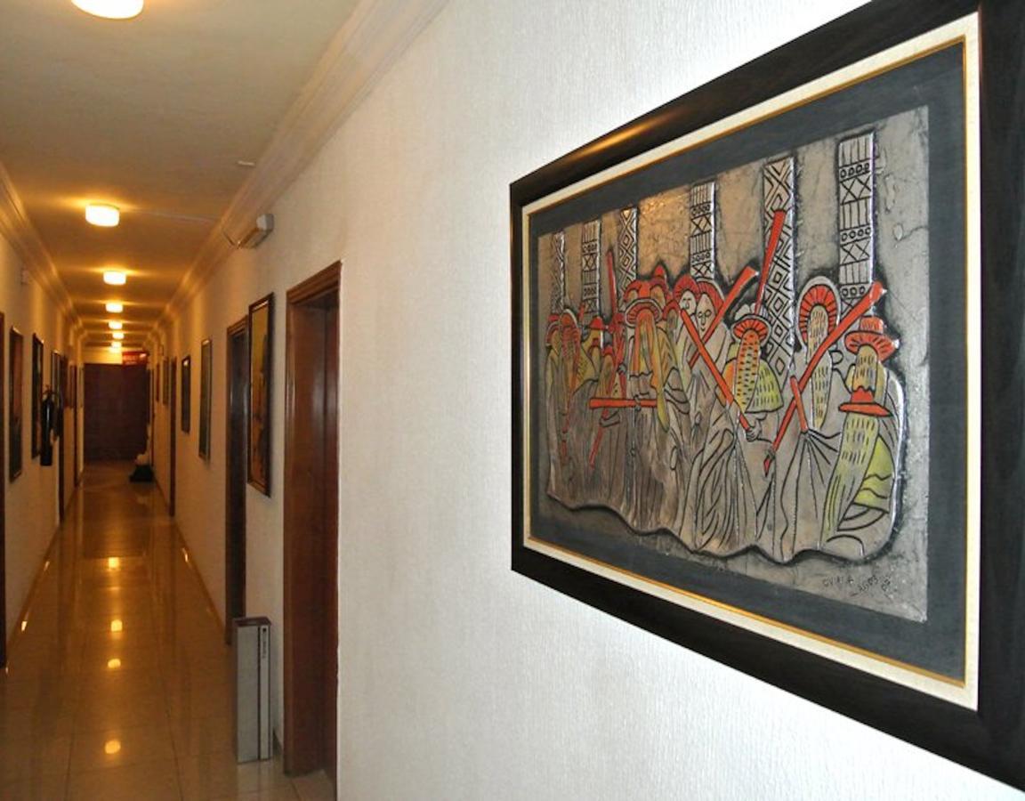 La Playa Suites Lagos Exterior photo