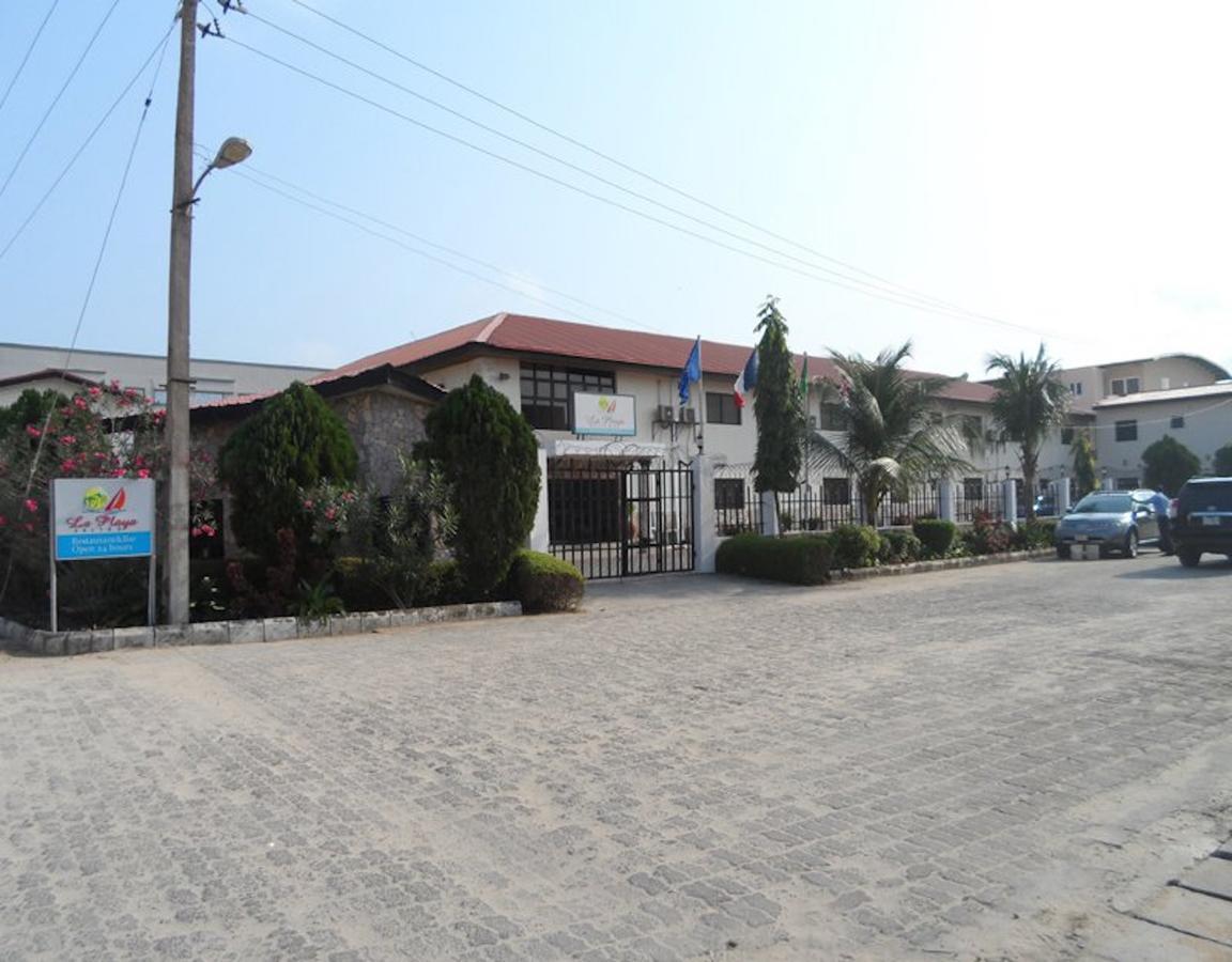 La Playa Suites Lagos Exterior photo