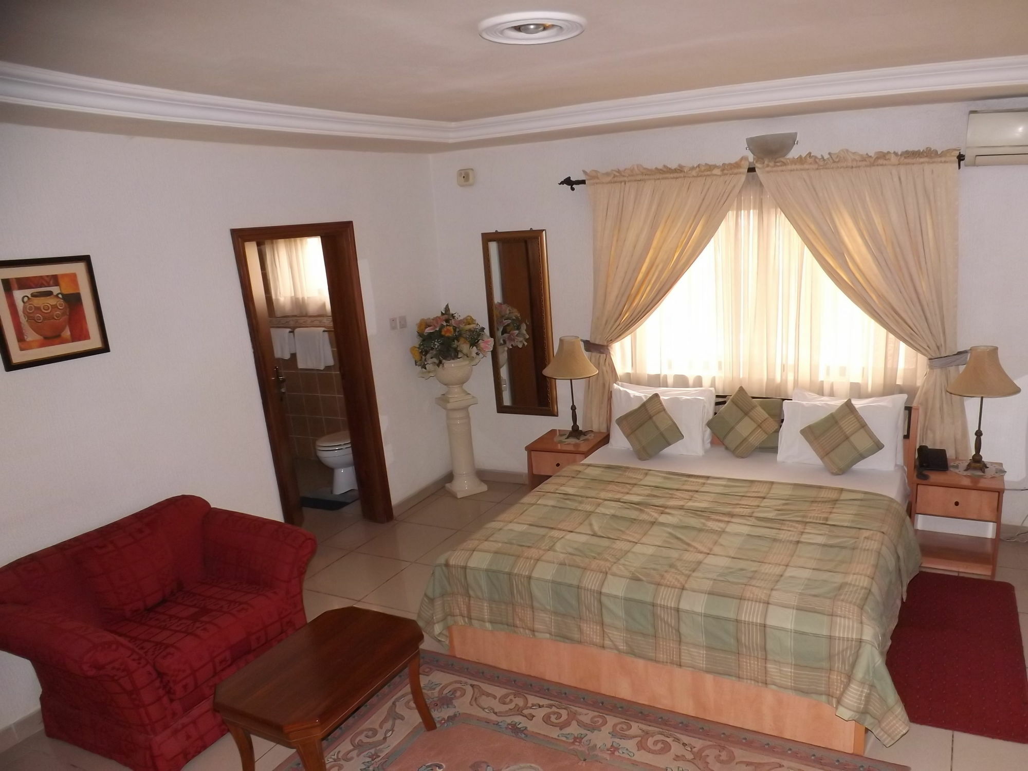 La Playa Suites Lagos Exterior photo
